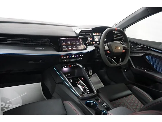 Audi RS3 SPORTBACK BASE GRADE 2025 — миниатюра 3