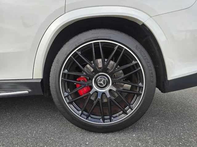Mercedes Amg GLS GLS63 4MATIC+ 2023 — миниатюра 3
