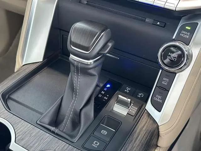 Toyota Land Cruiser ZX 2023 — миниатюра 4