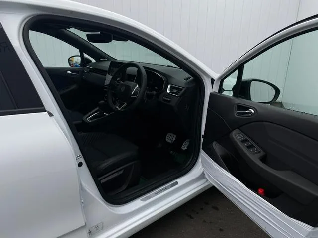 Renault LUTECIA ESPRIT ALPINE FULL HYBRID E-TECH 2025 — миниатюра 2