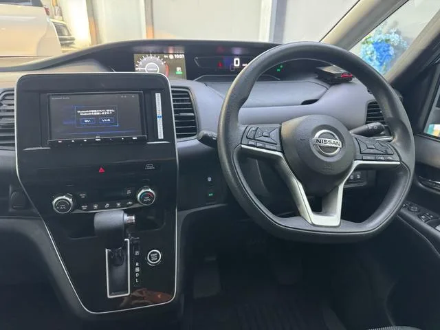 Nissan SERENA XV 2022 — миниатюра 2