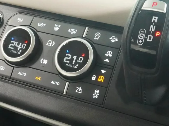 Land Rover DEFENDER 110S D300 2022 — миниатюра 2