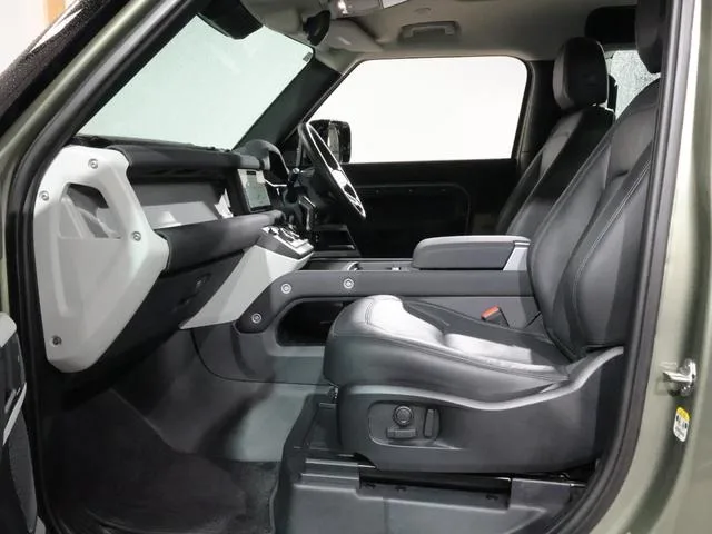Land Rover Defender 2024 — миниатюра 5