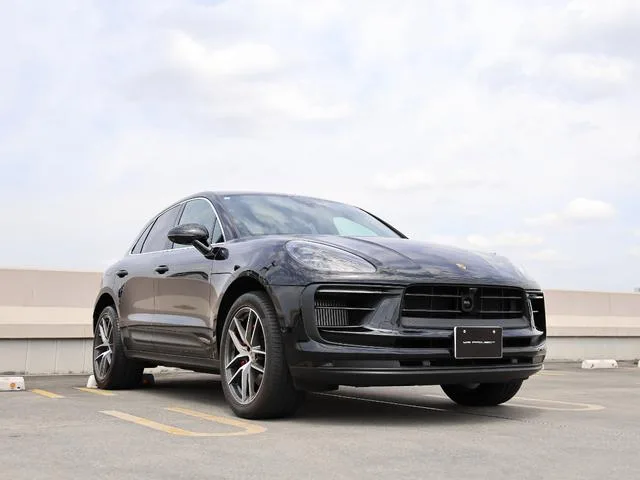Porsche Macan MACAN S 2023 — фото 1, купить с доставкой в Москву