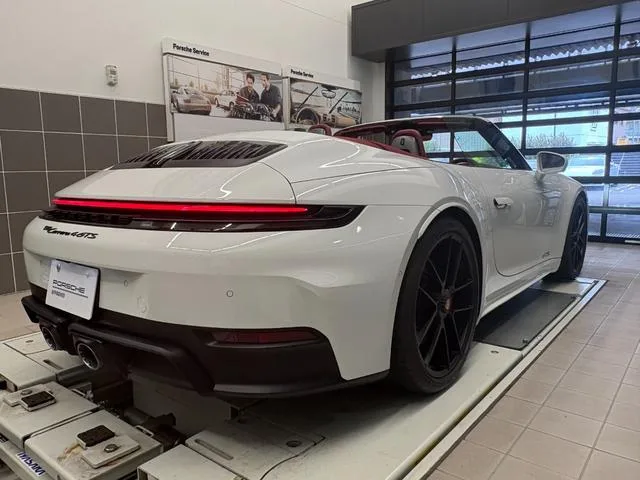 Porsche 911 911 CARRERA 4 GTS CABRIOLET 2025 — миниатюра 2