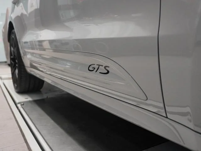 Porsche Macan MACAN GTS 2023 — миниатюра 4