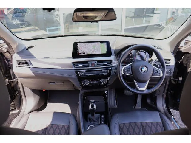 BMW X1 X DRIVE 18D X LINE 2022 — миниатюра 2