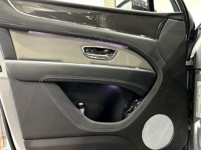 Bentley BENTAYGA S 2024 — миниатюра 4