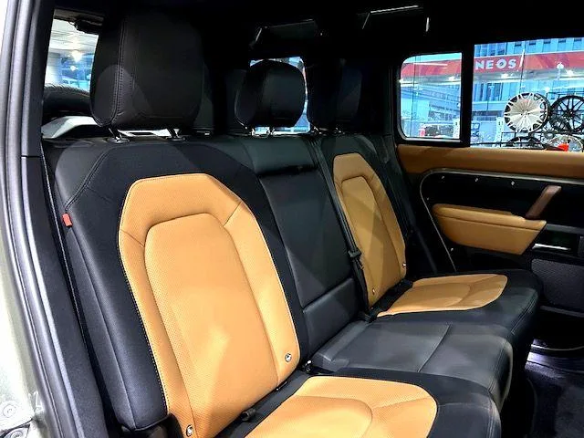 Land Rover DEFENDER 110X-DYNAMIC HSE D300 2023 — миниатюра 4