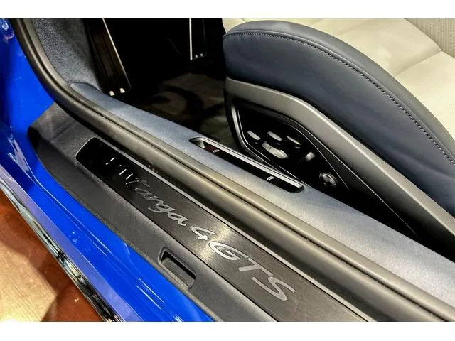 Porsche 911 911 TARGA 4 GTS 2025 — миниатюра 5