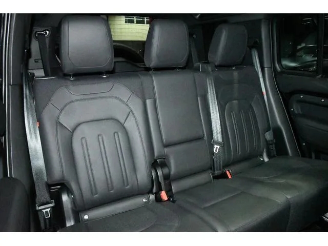 Land Rover Defender 110X D300 2022 — миниатюра 3