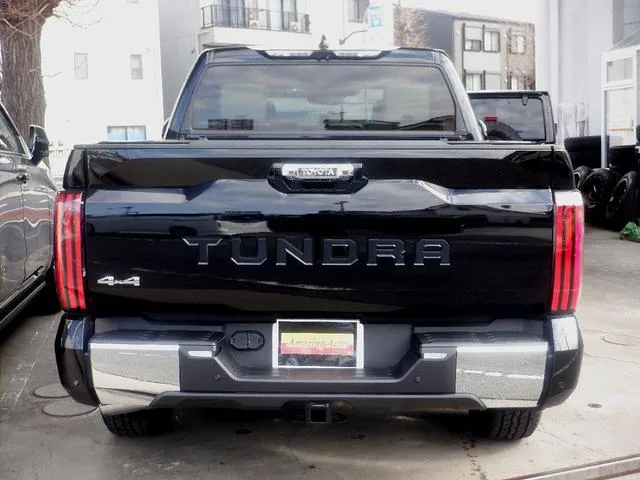 America Toyota TUNDRA CREWMAX 1794EDITION 2023 — миниатюра 2
