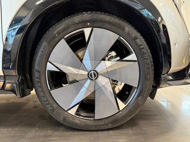 Nissan ARIYA B9 E-4ORCE LIMITED 2023 — миниатюра 4