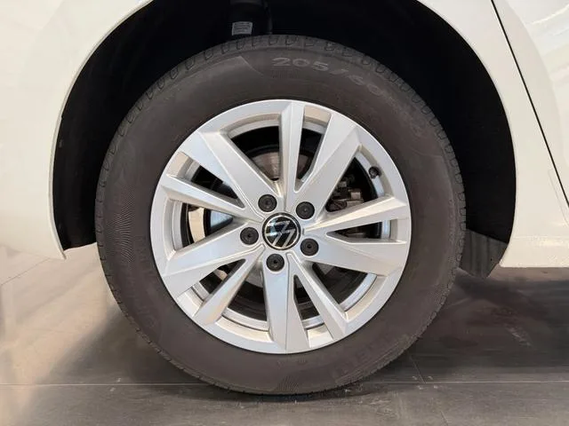 Volkswagen GOLF TOURAN TDI COMFORTLINE 2023 — миниатюра 2
