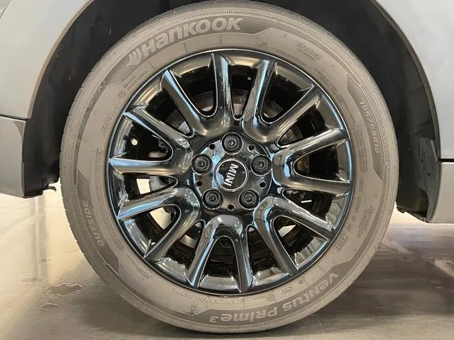 MINI MINI COOPER D CLASSIC TRIM 2023 — миниатюра 2