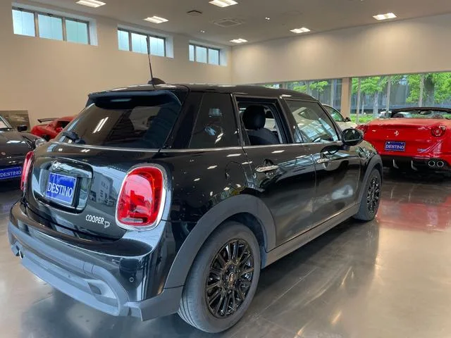 MINI MINI COOPER D CLASSIC TRIM 2023 — миниатюра 3