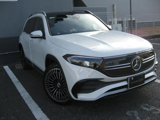Mercedes-Benz EQB EQB250 AMG LEATHER EXCLUSIVE PACKAGE 2024 — миниатюра 3