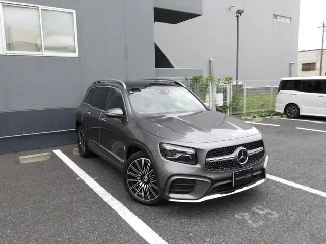 Mercedes-Benz GLB-Class GLB200D 4MATIC AMG LEATHER EXCLUSIVE PACKAGE 2024 — миниатюра 3