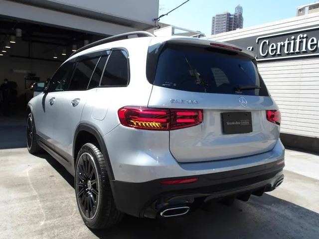 Mercedes-Benz GLB-Class GLB180 URBAN STARS 2026 — миниатюра 4