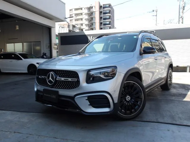 Mercedes-Benz GLB-Class GLB180 URBAN STARS 2026 — фото 1, купить с доставкой в Москву