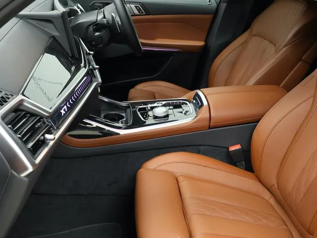 BMW X7 X DRIVE 40D M SPORT 2025 — миниатюра 5