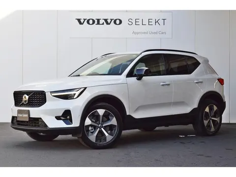 Volvo XC40 2024 купить в Москве