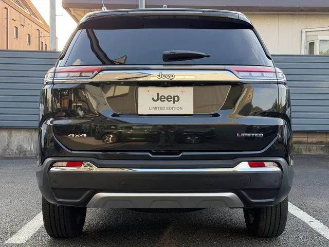 Chrysler Jeep JEEP COMMANDER LIMITED 2023 — миниатюра 4