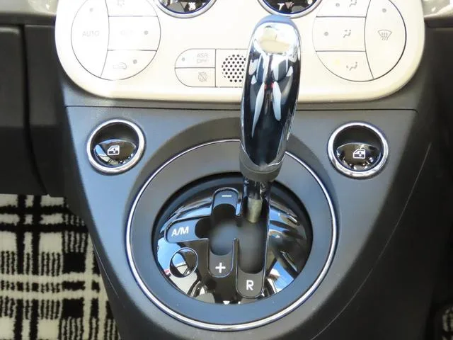 Fiat 500C TWIN AIR DOLCEVITA 2022 — миниатюра 4