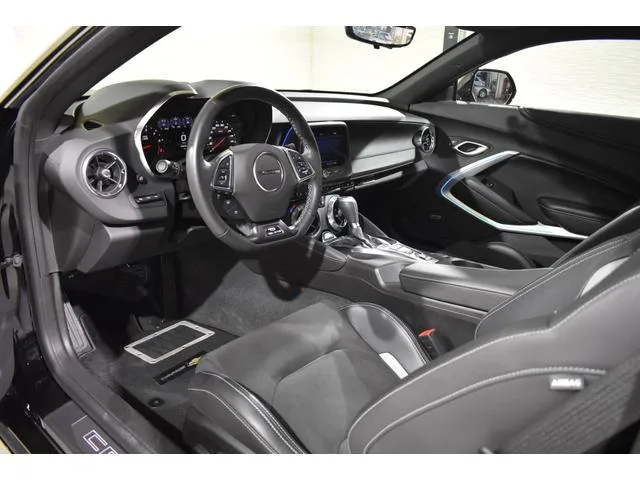 Chevrolet CHEVROLET CAMARO FINAL EDITION 2024 — миниатюра 2