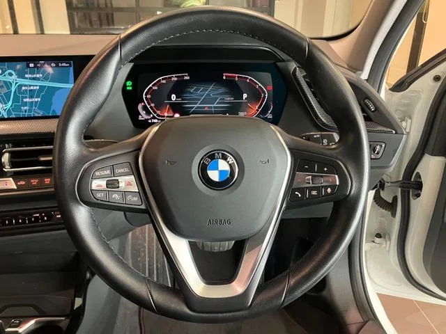 BMW 1 Series 118D PLAY 2022 — миниатюра 5