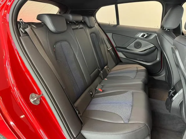 BMW 1 Series 118I M SPORT 2023 — миниатюра 3