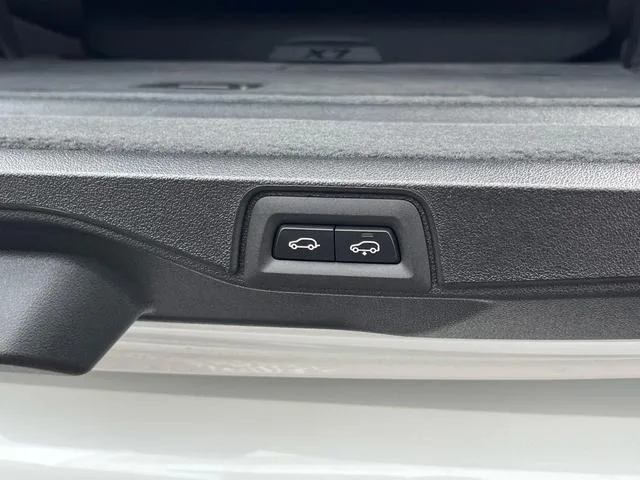 BMW X7 X DRIVE 40D M SPORT 2024 — миниатюра 3