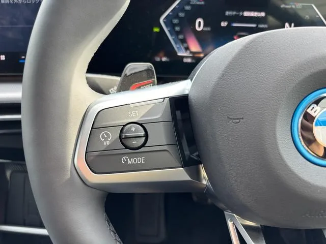 BMW iX1 E DRIVE 20 M SPORT 2025 — миниатюра 4