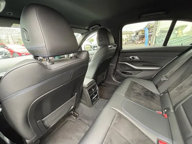 BMW 3 SERIES 320i M-SPORT 2023 — миниатюра 2
