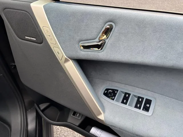 BMW iX X DRIVE 40 2023 — миниатюра 3