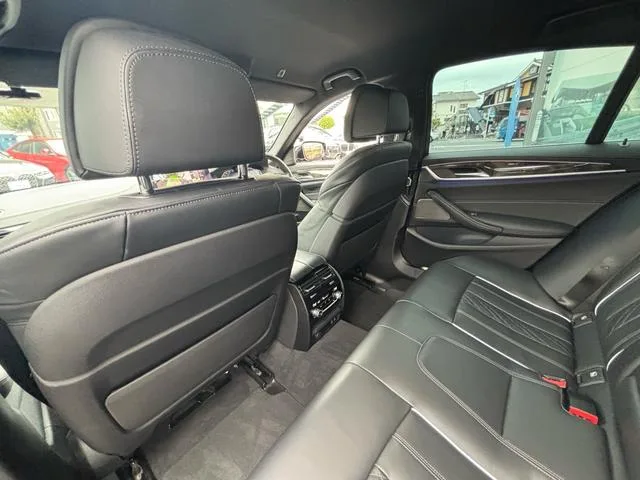 BMW 5 Series 523D X DRIVE M-SPORT 50TH ANNIVERSARY EDITION 2023 — миниатюра 2