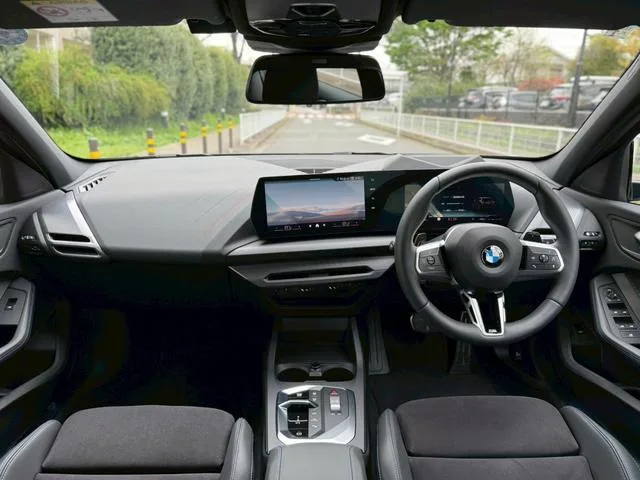 BMW 1 SERIES 120D M SPORT 2026 — миниатюра 3