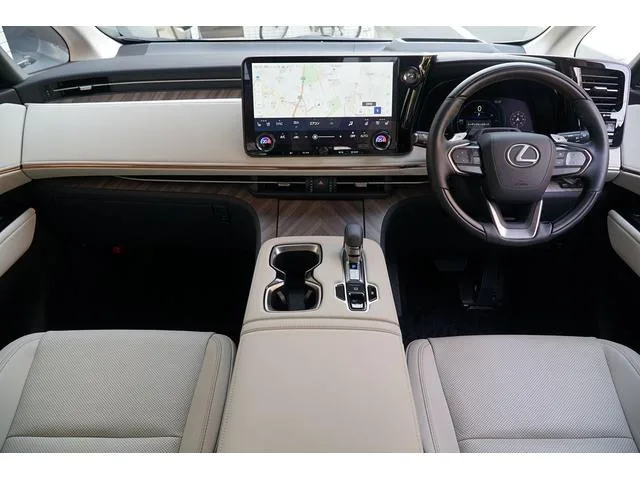 Lexus LM LM500H VERSION L 2025 — миниатюра 2