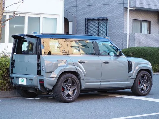 Land Rover DEFENDER 110S P300 2022 — миниатюра 2