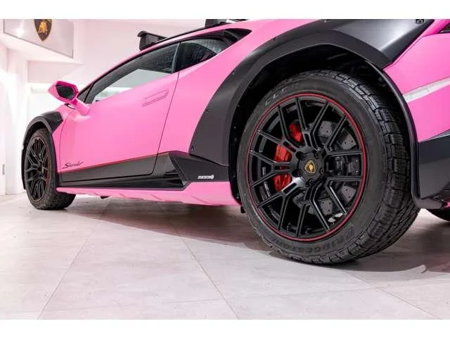 Lamborghini Huracan 2024 — миниатюра 4