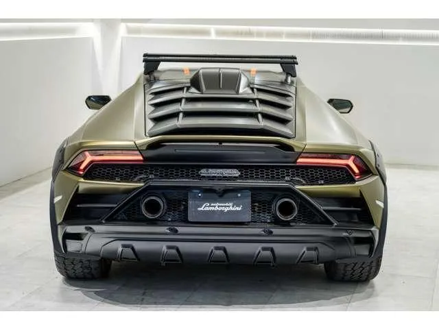 Lamborghini Huracan STERRATO 2024 — миниатюра 3