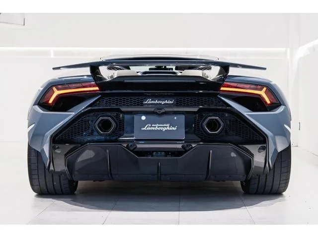 Lamborghini Huracan TECNICA 2025 — миниатюра 3