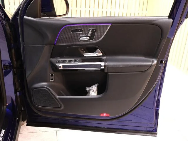 Mercedes-Benz GLB-Class GLB200D 4MATIC 2022 — миниатюра 5