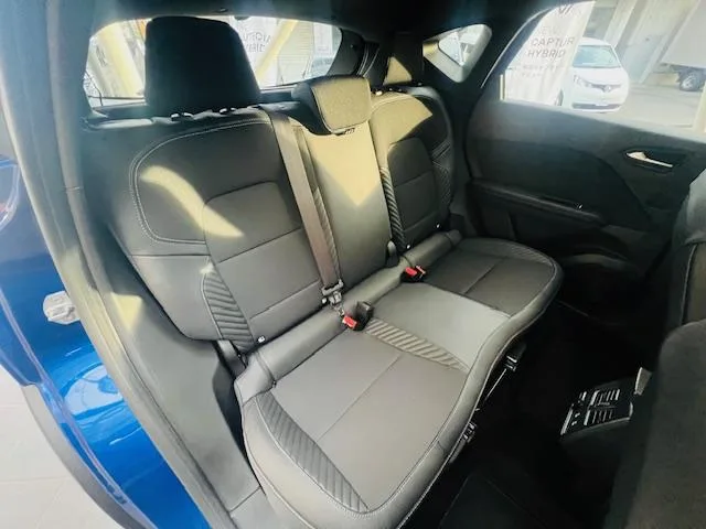 Renault CAPTUR ESPRIT ALPINE FULL HYBRID E-TECH 2025 — миниатюра 2