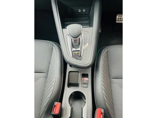 Renault CAPTUR ESPRIT ALPINE FULL HYBRID E-TECH 2025 — миниатюра 4