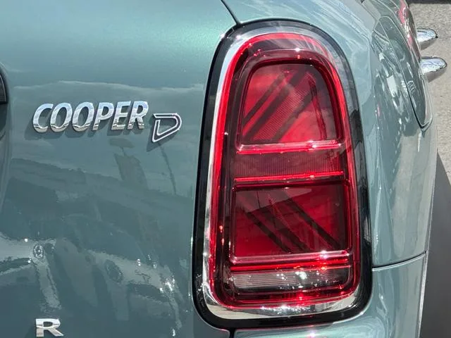 MINI MINI COOPER D CROSSOVER PREMIUM PLUS PACKAGE CLASSIC TRIM 2023 — миниатюра 4