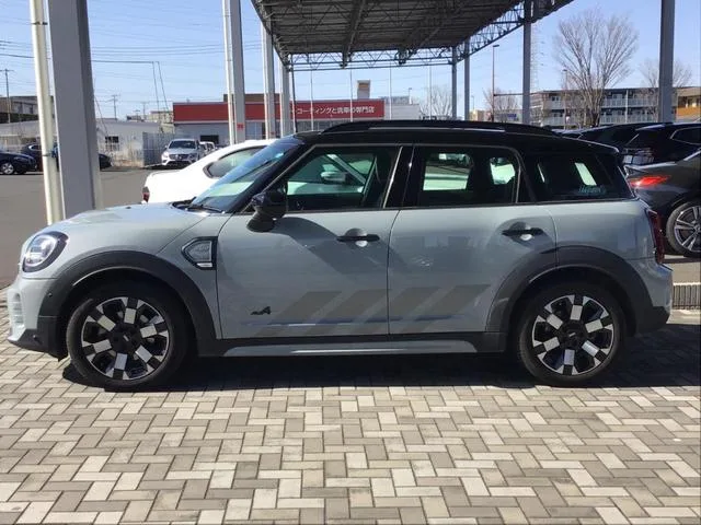 MINI MINI COOPER D CROSSOVER ALL4 UNTAMED EDITION 2024 — миниатюра 3