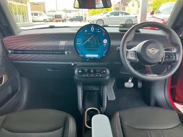 MINI MINI COOPER SE JOHN COOPER WORKS TRIM 2024 — миниатюра 4