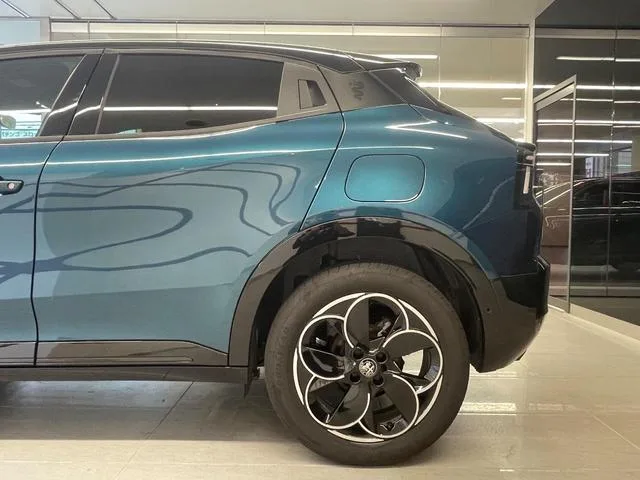 Alfa Romeo Junior IBRIDA PREMIUM 2025 — миниатюра 4