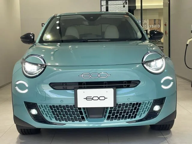 Fiat 600e LA PRIMA 2025 — миниатюра 2